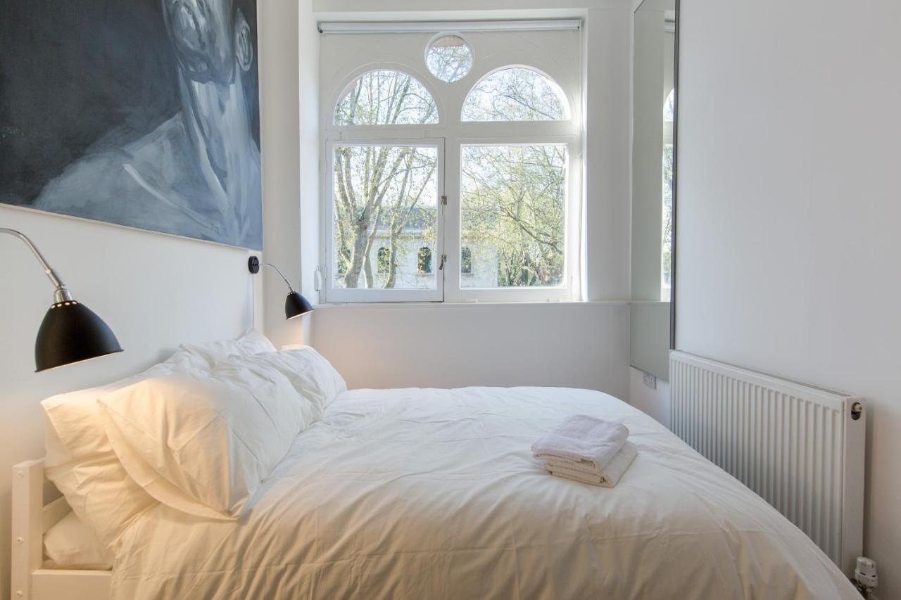 St. Lukes View, Shoreditch, By The Design Traveller Лондон Экстерьер фото